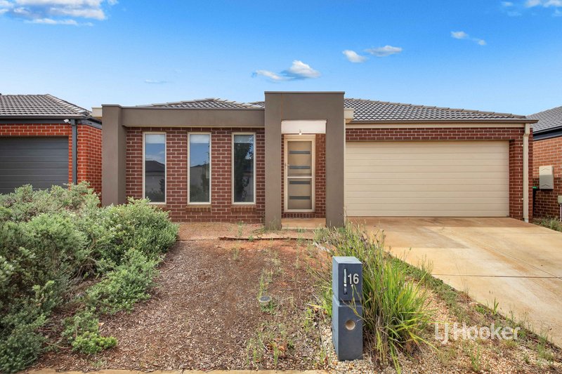 16 Robinson Drive, Weir Views VIC 3338