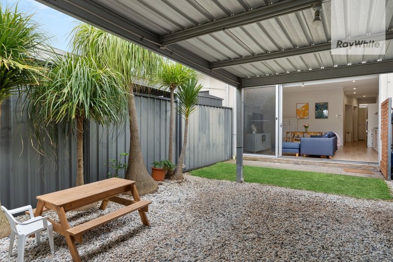 Photo - 16 Robinson Street, Mawson Lakes SA 5095 - Image 8