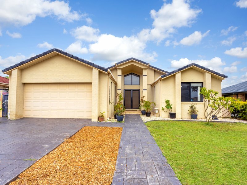 16 Robur Court, Tuncurry NSW 2428