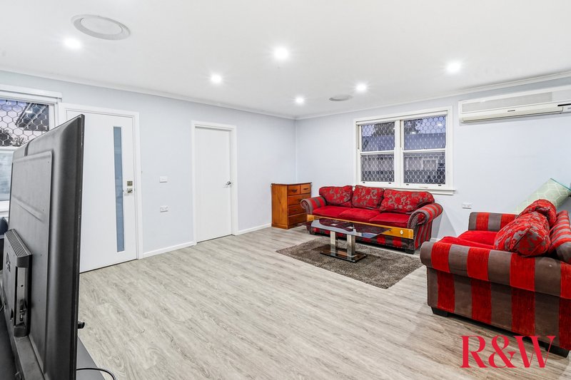 Photo - 16 Robyn Street, Blacktown NSW 2148 - Image 4