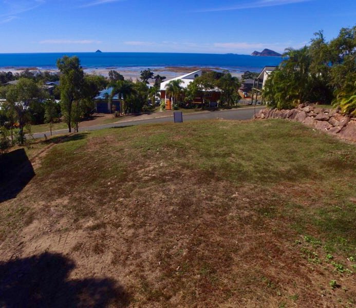 16 Roseric Crescent, Hideaway Bay QLD 4800