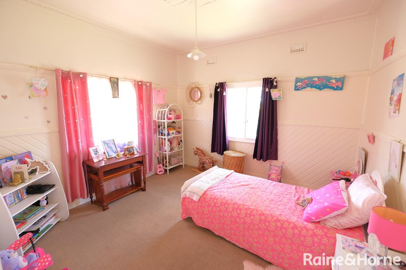 Photo - 16 Rosslyn Street, Inverell NSW 2360 - Image 6