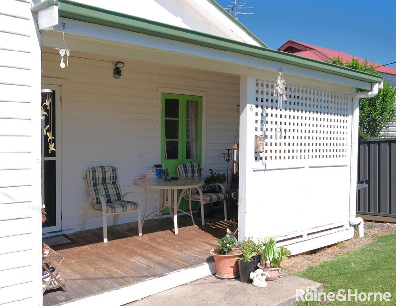 Photo - 16 Rosslyn Street, Inverell NSW 2360 - Image 10