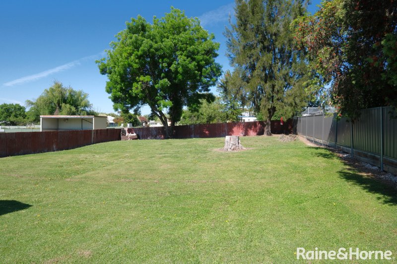 Photo - 16 Rosslyn Street, Inverell NSW 2360 - Image 13