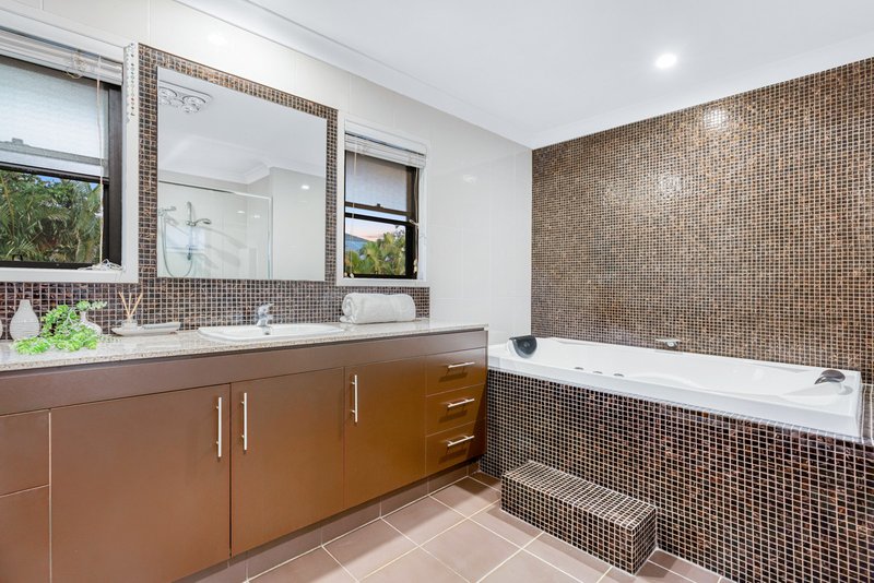 Photo - 16 Rowallan Close, Westlake QLD 4074 - Image 23