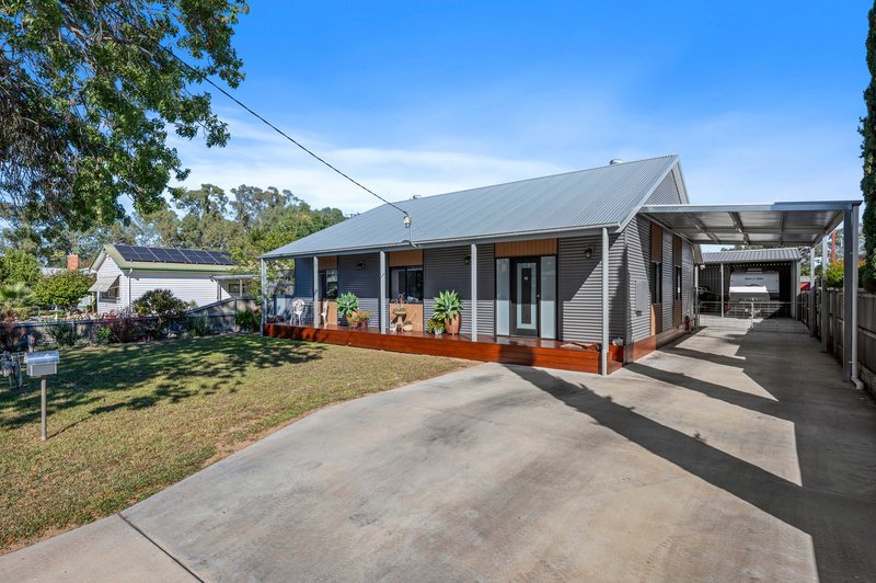 Photo - 16 Royal Avenue, Benalla VIC 3672 - Image 2