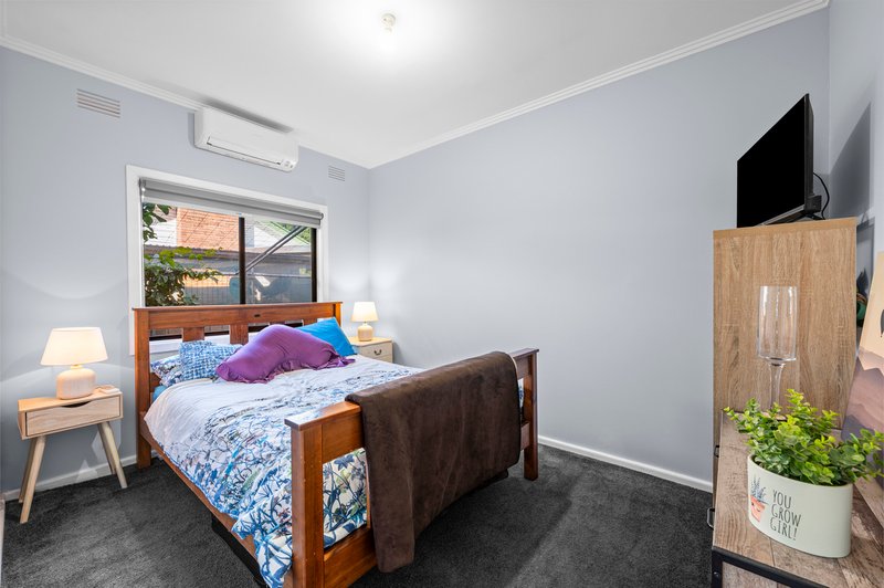 Photo - 16 Royal Avenue, Benalla VIC 3672 - Image 12