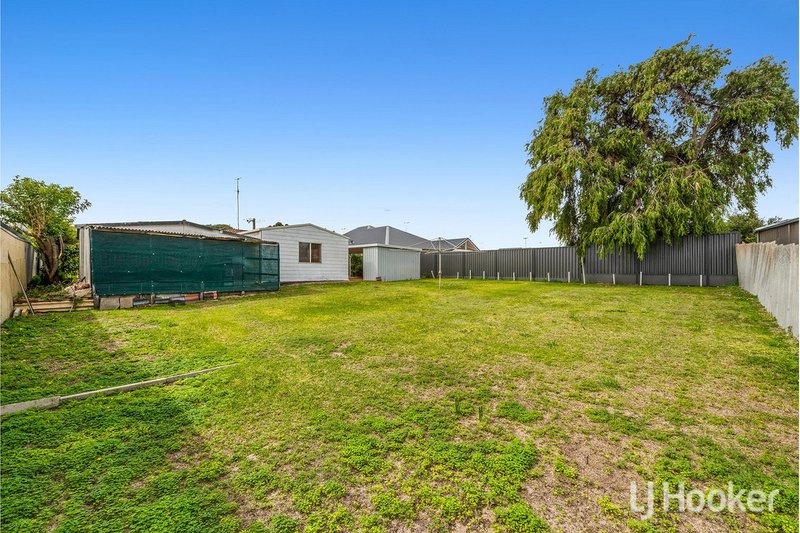 Photo - 16 Royce Street, Singleton WA 6175 - Image 16