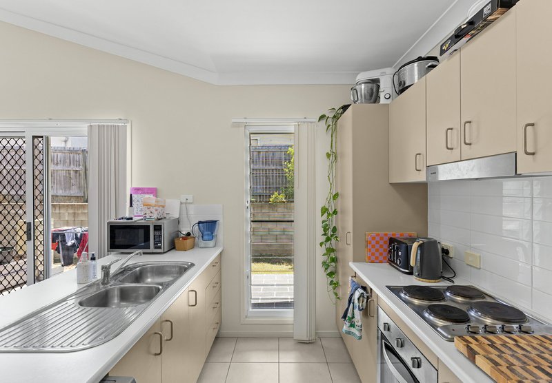 Photo - 16 Ruston Street, Warwick QLD 4370 - Image 4