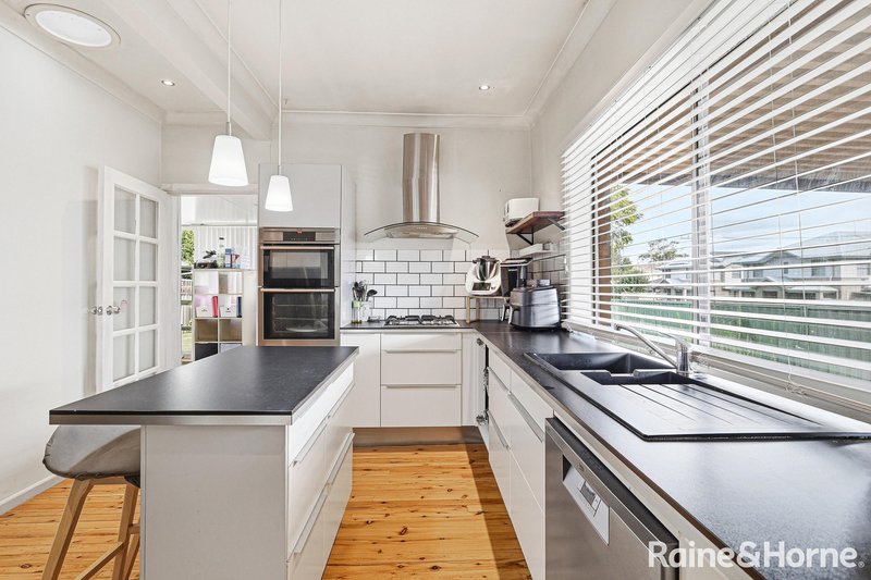 Photo - 16 Saddington Street, St Marys NSW 2760 - Image 4