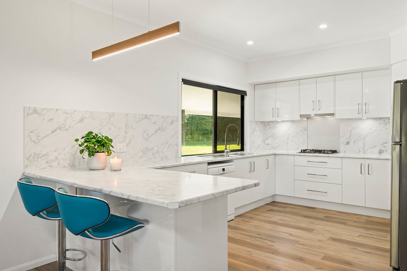 Photo - 16 Saddleback Drive, Dayboro QLD 4521 - Image 5