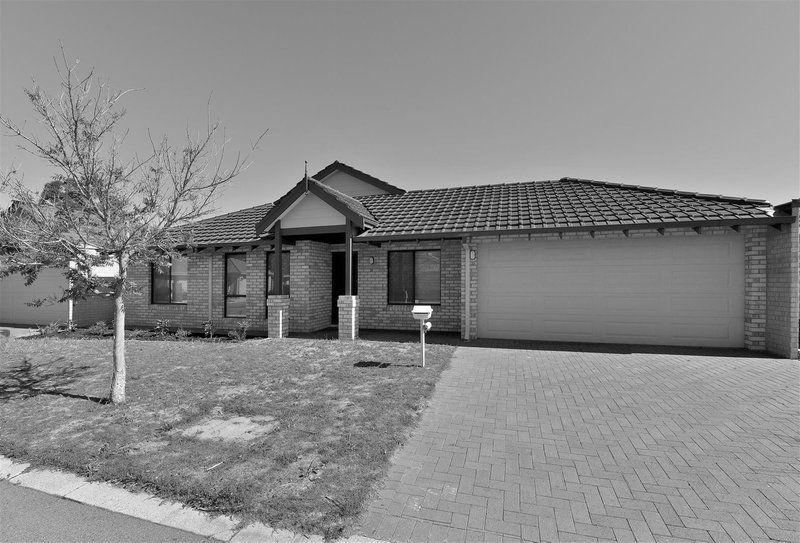 16 Saffron Loop, Falcon WA 6210