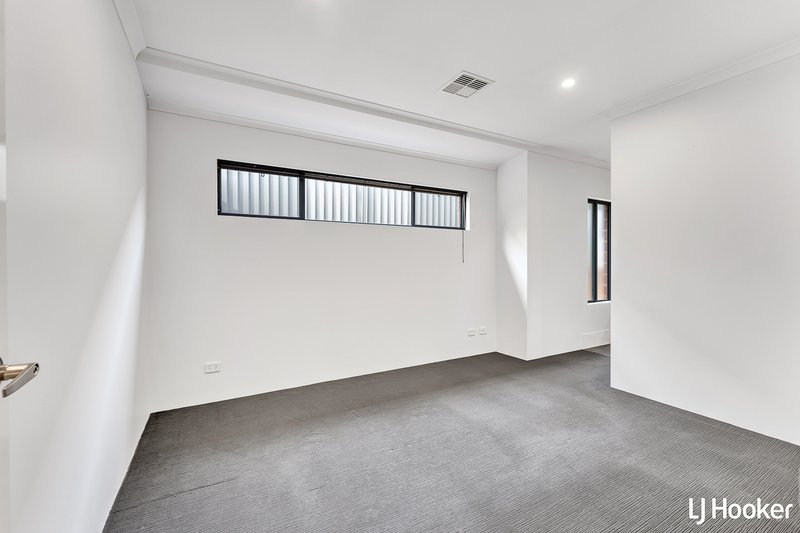 Photo - 16 Saltbush Street, Wandi WA 6167 - Image 6