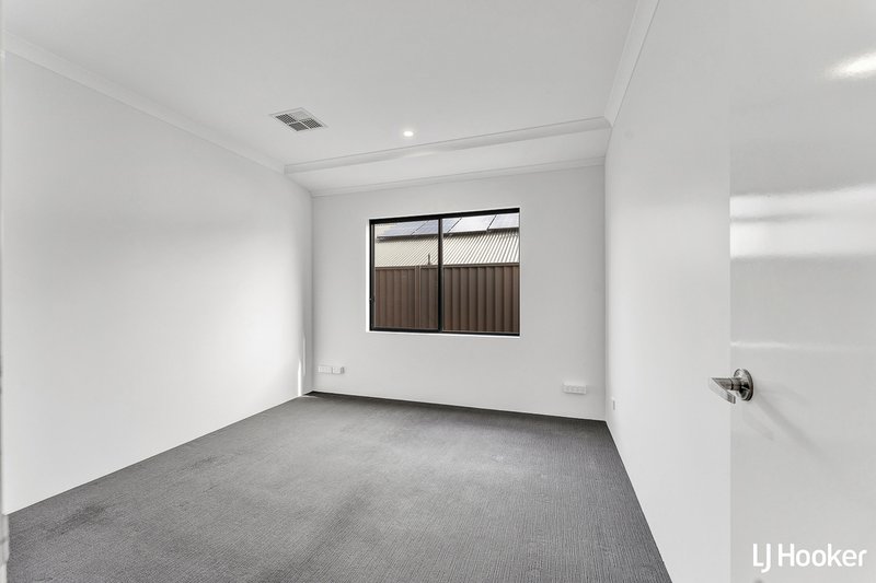 Photo - 16 Saltbush Street, Wandi WA 6167 - Image 9