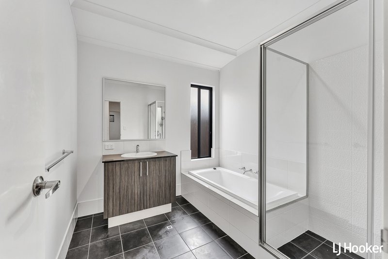 Photo - 16 Saltbush Street, Wandi WA 6167 - Image 10