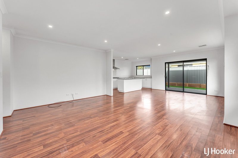 Photo - 16 Saltbush Street, Wandi WA 6167 - Image 12