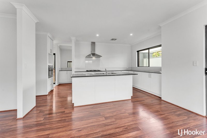 Photo - 16 Saltbush Street, Wandi WA 6167 - Image 13