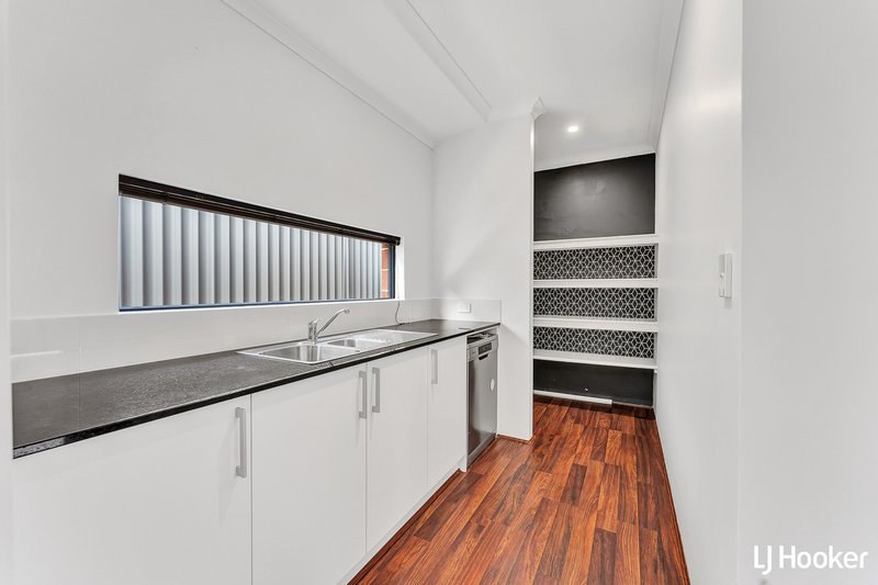 Photo - 16 Saltbush Street, Wandi WA 6167 - Image 16