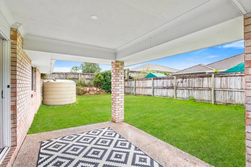 Photo - 16 Saltram Avenue, Holmview QLD 4207 - Image 2