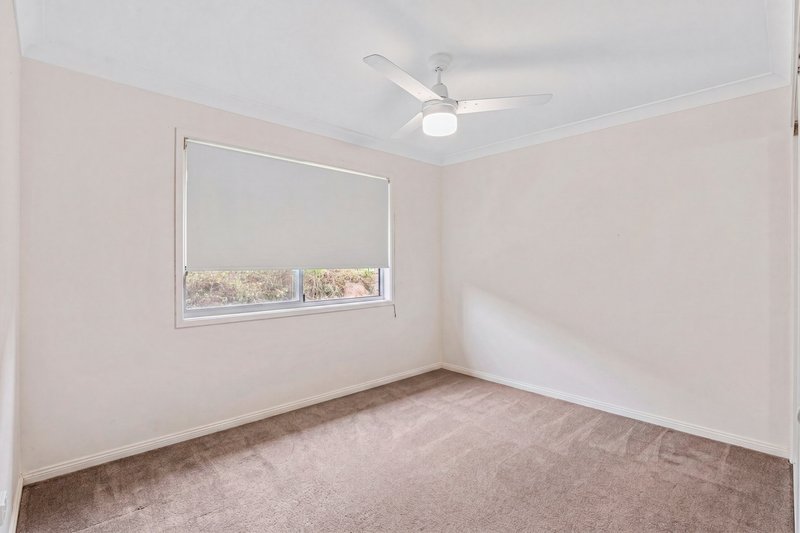 Photo - 16 Saltram Avenue, Holmview QLD 4207 - Image 8