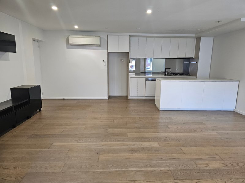 Photo - 1/6 Saltriver Place, Footscray VIC 3011 - Image 3