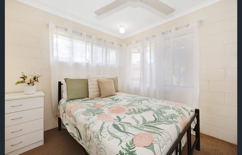 Photo - 16 San Vito Crescent, Rasmussen QLD 4815 - Image 7