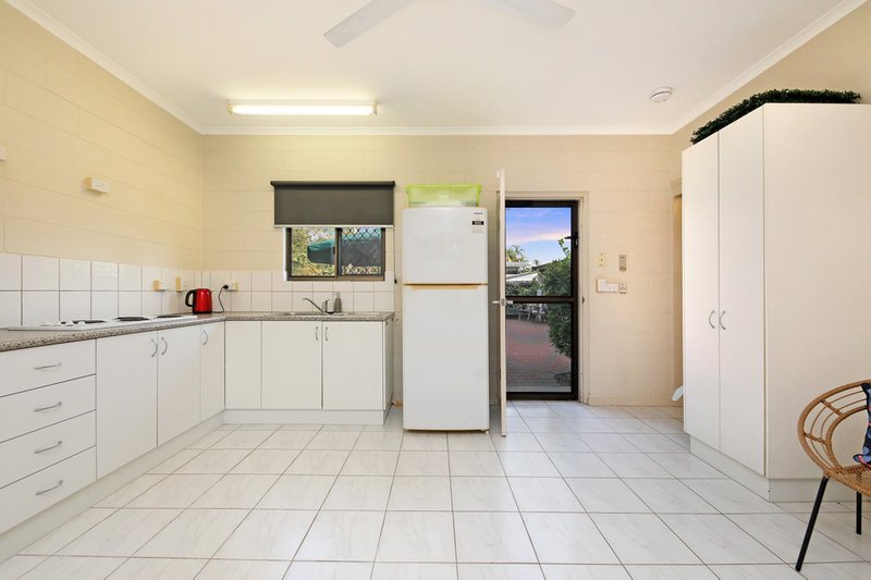 Photo - 16 Sanford Street, Leanyer NT 0812 - Image 11