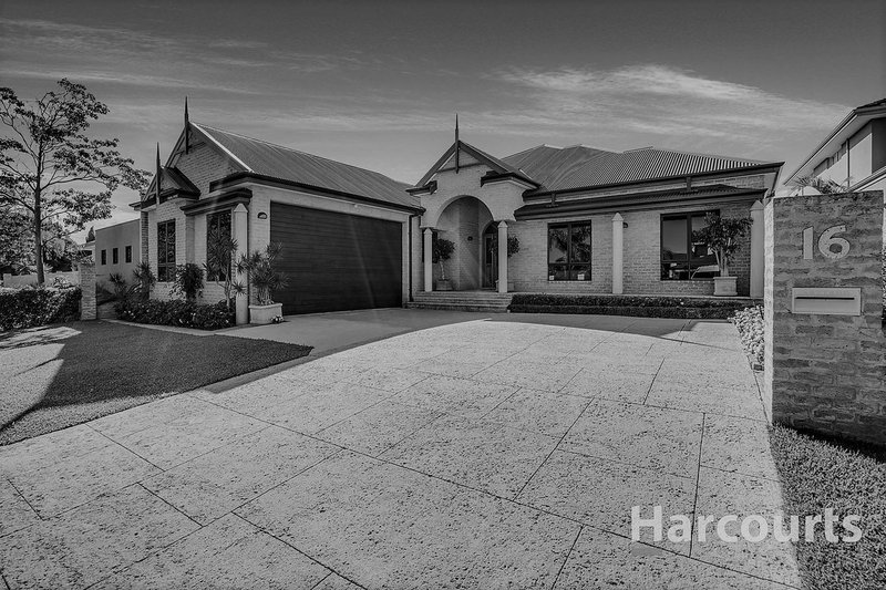 16 Santavea Mews, Halls Head WA 6210