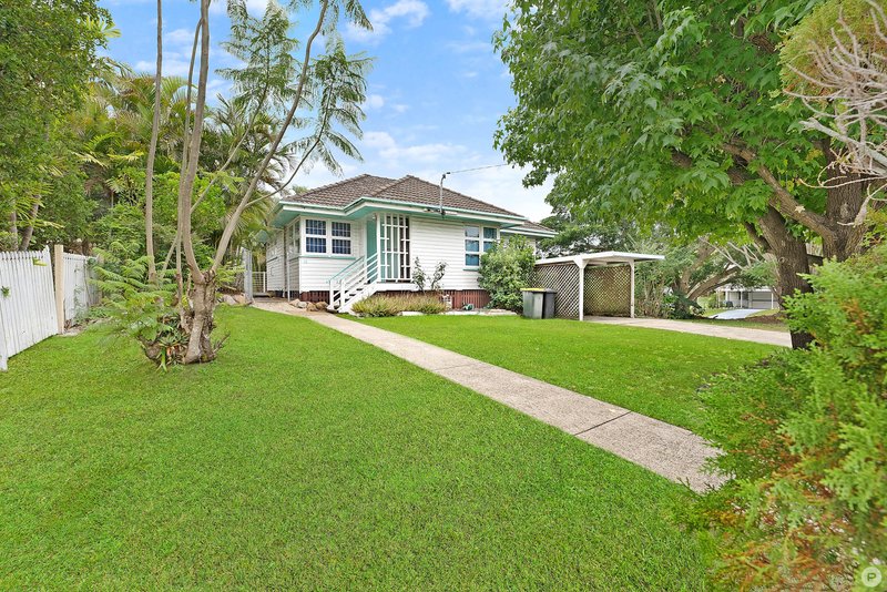 Photo - 16 Sarina Street, Stafford Heights QLD 4053 - Image 3