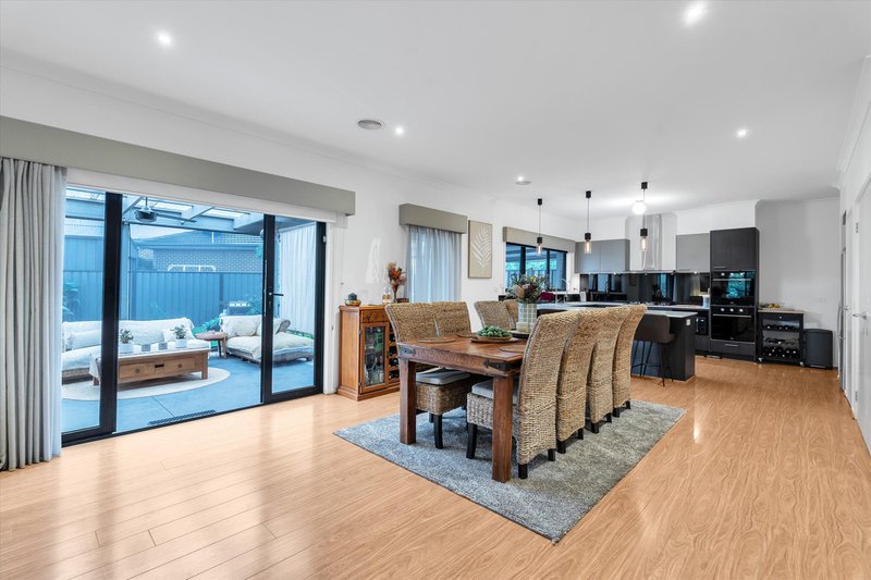 Photo - 16 Savery Court, Point Cook VIC 3030 - Image 7