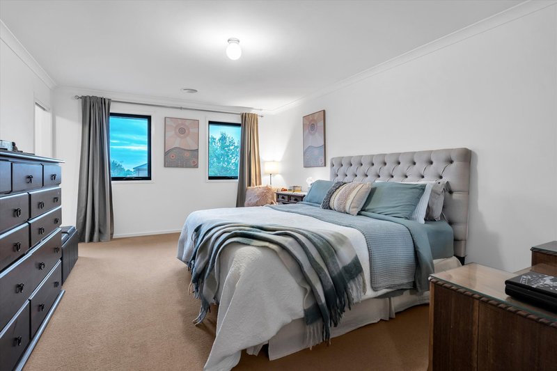 Photo - 16 Savery Court, Point Cook VIC 3030 - Image 14