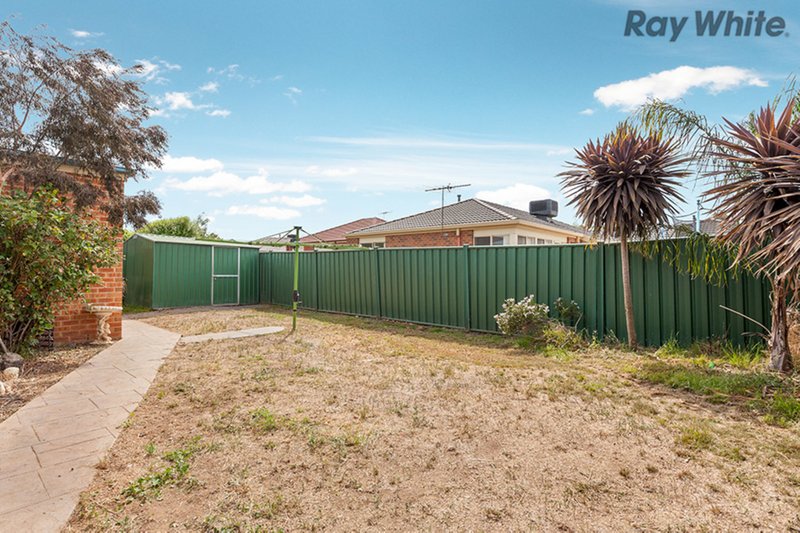 Photo - 16 Saxby Court, Burnside VIC 3023 - Image 14