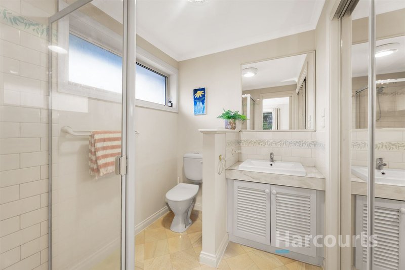 Photo - 16 Saxon Avenue, Wantirna VIC 3152 - Image 7