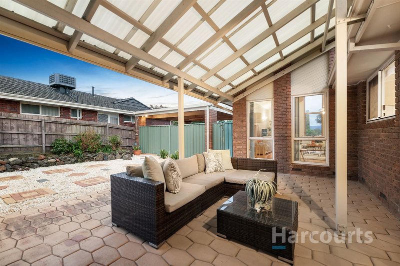 Photo - 16 Saxon Avenue, Wantirna VIC 3152 - Image 11