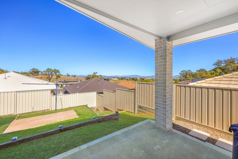 Photo - 1/6 Scarborough Close, Tamworth NSW 2340 - Image 11