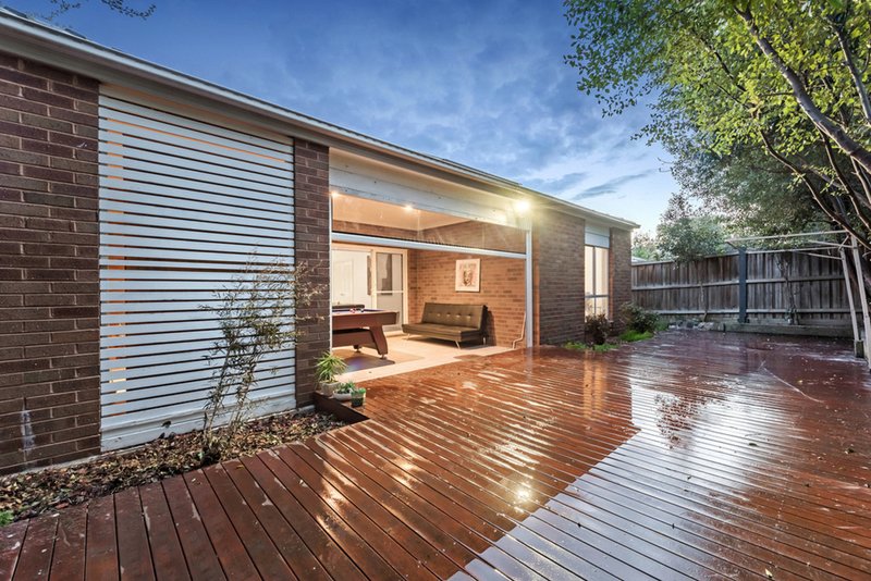 Photo - 16 Scarborough Terrace, Craigieburn VIC 3064 - Image 15