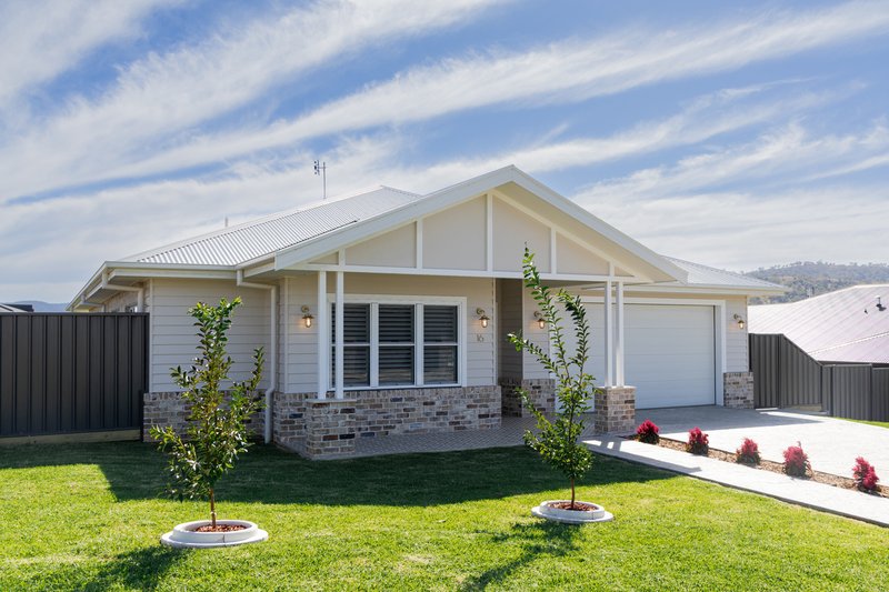 Photo - 16 Sea Eagle Avenue, Tamworth NSW 2340 - Image 3