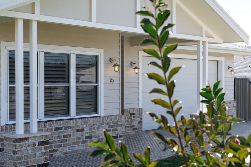 Photo - 16 Sea Eagle Avenue, Tamworth NSW 2340 - Image 4