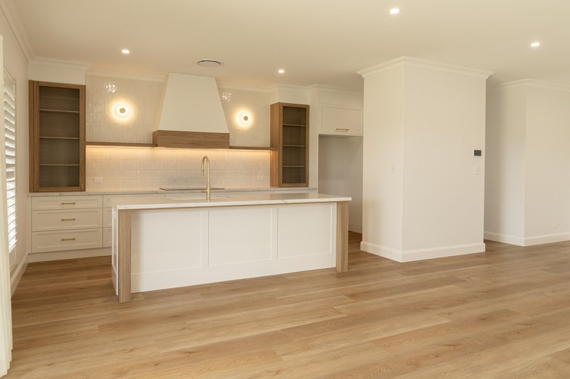 Photo - 16 Sea Eagle Avenue, Tamworth NSW 2340 - Image 6