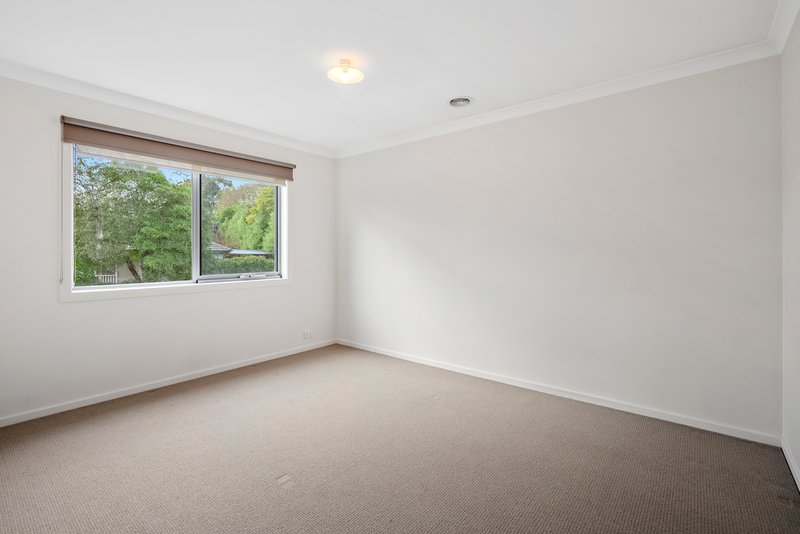 Photo - 16 Seares Drive, Ringwood East VIC 3135 - Image 10