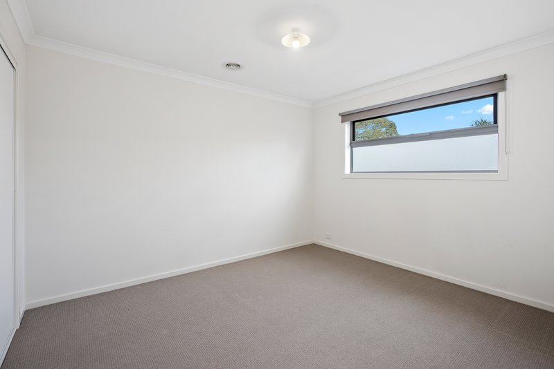 Photo - 16 Seares Drive, Ringwood East VIC 3135 - Image 12