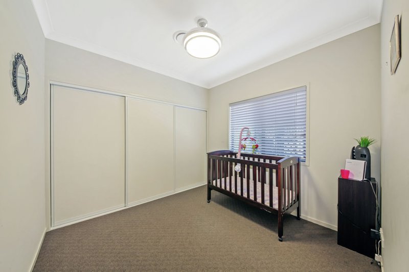 Photo - 16 Sears Parade, North Lakes QLD 4509 - Image 7