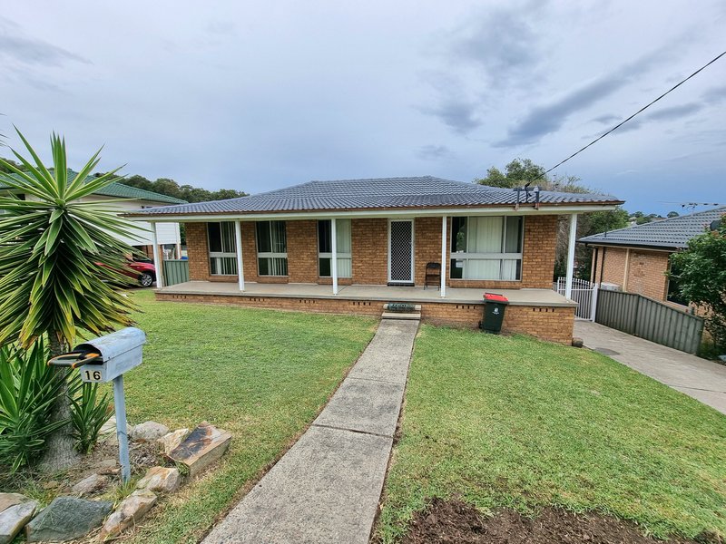 16 Seaton Street, Maryland NSW 2287