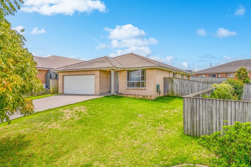 16 Semillon Ridge, Gillieston Heights NSW 2321