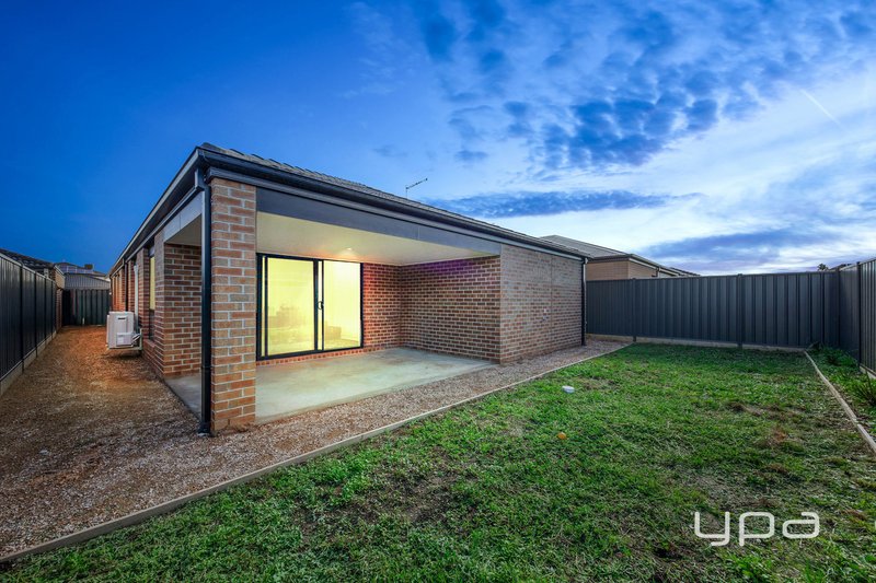 Photo - 16 Serengeti Circuit, Tarneit VIC 3029 - Image 12