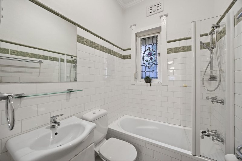 Photo - 16 Service Avenue, Ashfield NSW 2131 - Image 6