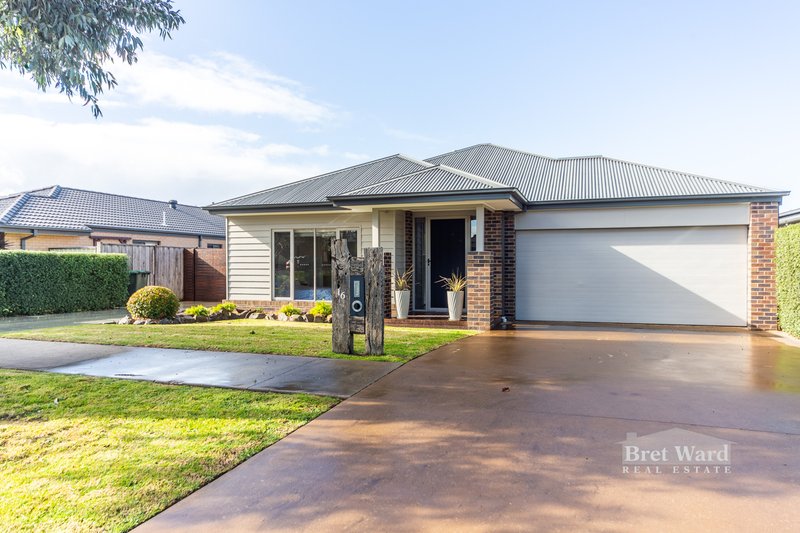 16 Shannon Boulevard, Bairnsdale VIC 3875