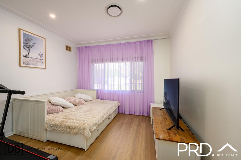 Photo - 16 Shari Avenue, Picnic Point NSW 2213 - Image 9