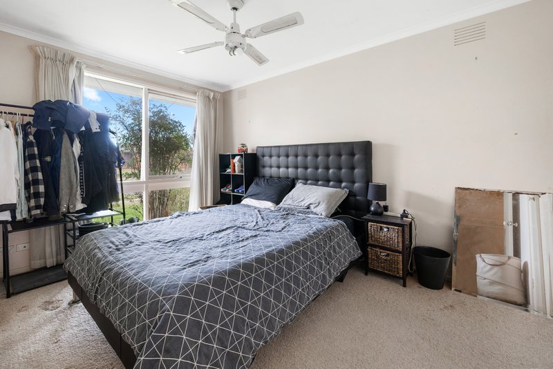Photo - 16 Sheahan Crescent, Hoppers Crossing VIC 3029 - Image 5