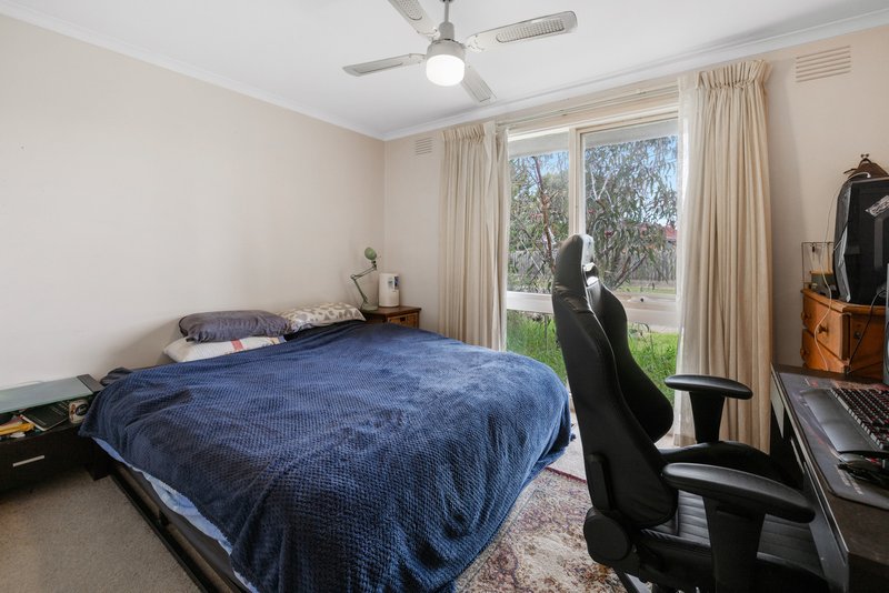 Photo - 16 Sheahan Crescent, Hoppers Crossing VIC 3029 - Image 6
